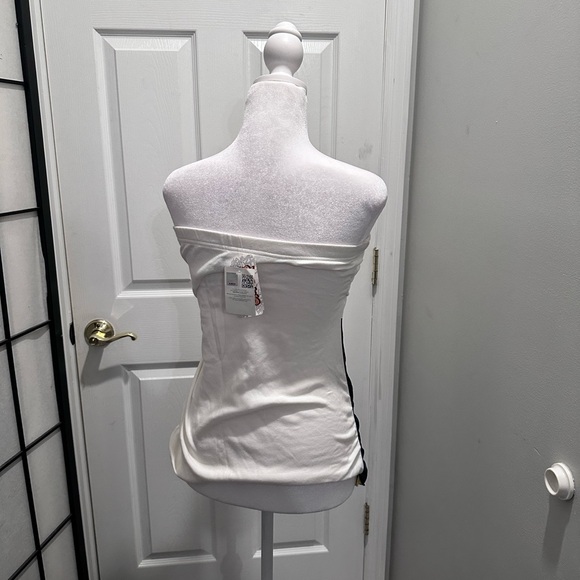 Spencer’s “Corona” tube top size L NWT - Picture 3 of 3